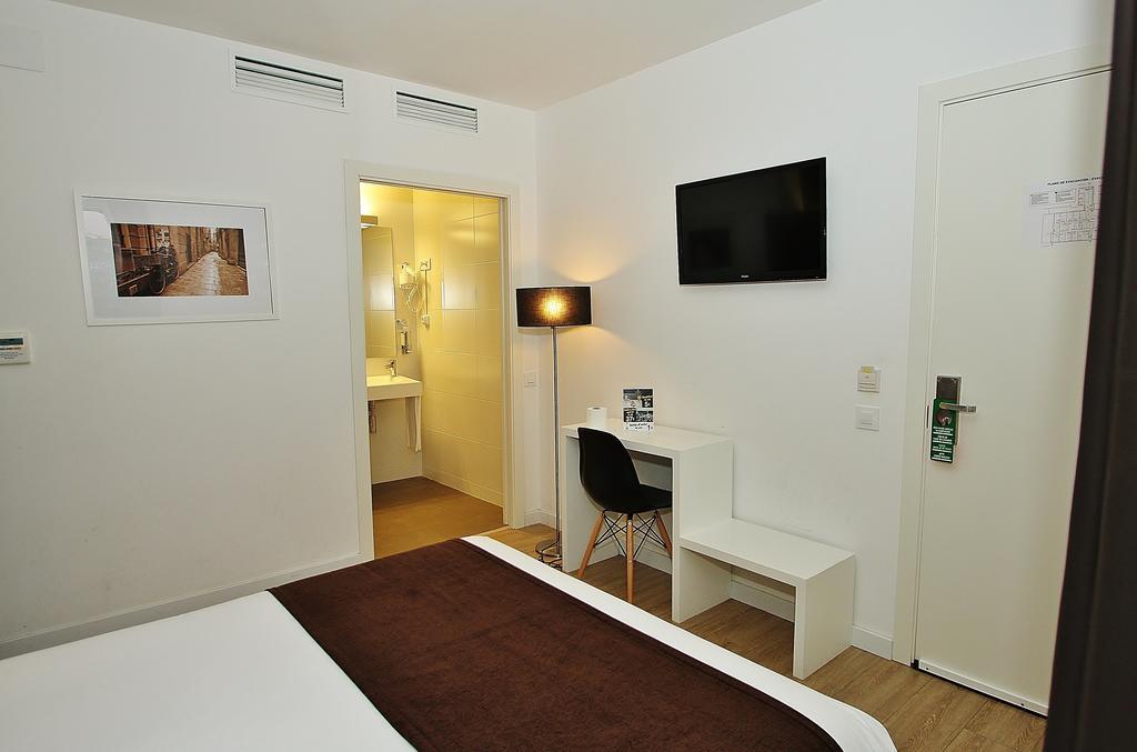 Hotel Bestprice Diagonal バルセロナ 部屋 写真